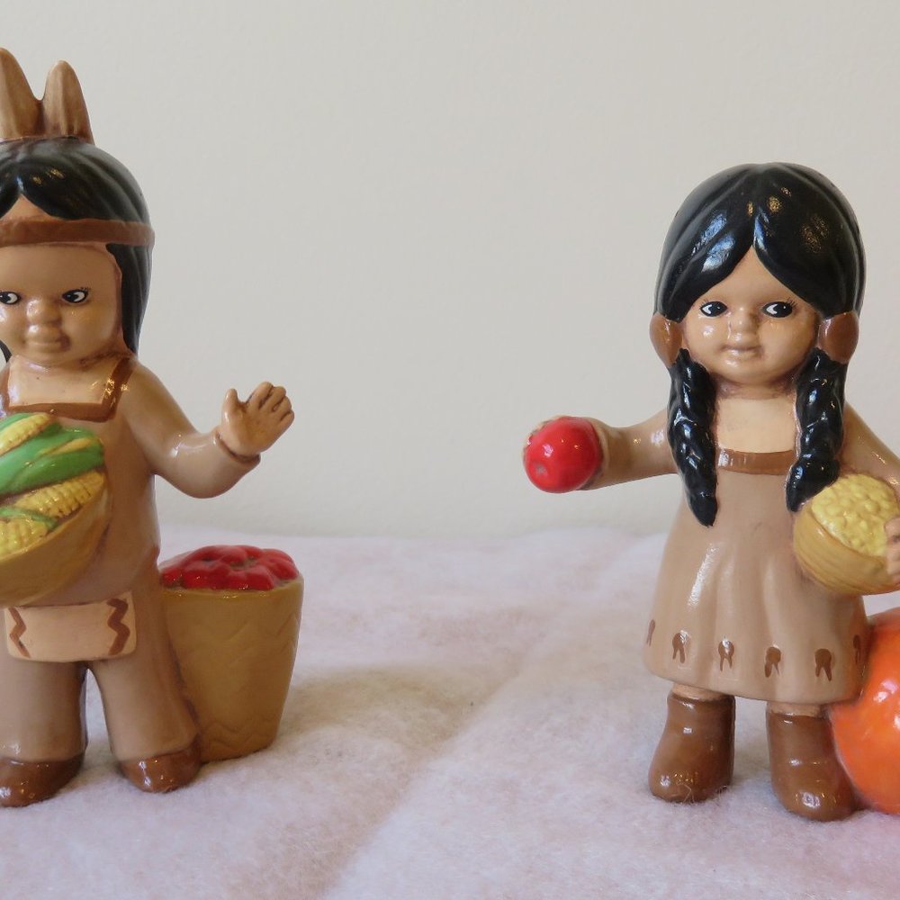 Native American ceramic figurines for Thanksgiving decoration